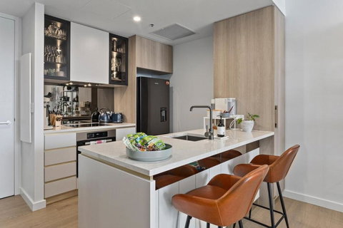 Perfect Location With 5 Star Amenities - NT Tourism 3