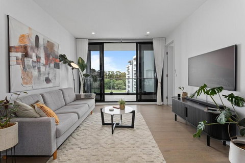 Perfect Location With 5 Star Amenities - NT Tourism 1