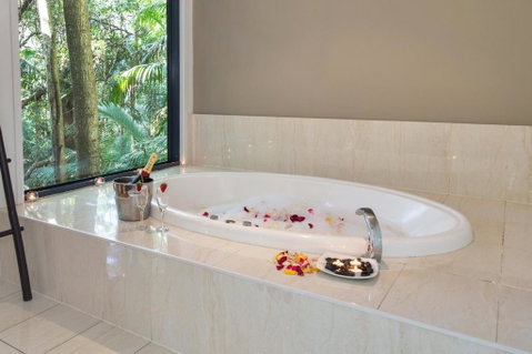 Pethers Rainforest Retreat - Accommodation NT 2