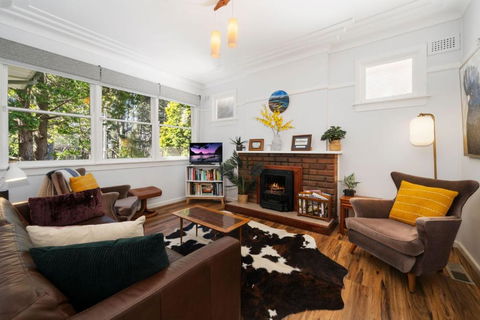 Pine Lodge - Accommodation NT 1