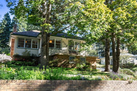 Pine Lodge - Accommodation NT 0