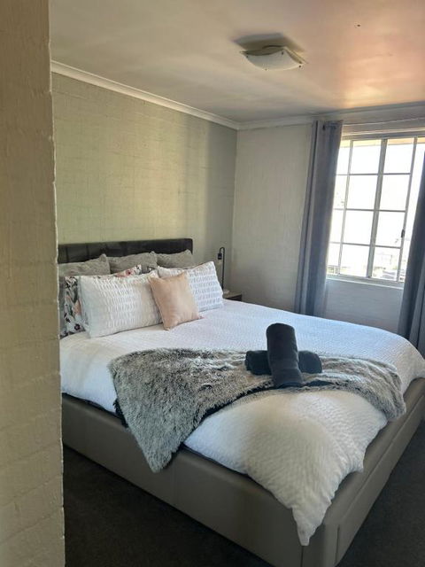 Plush 2 Bedroom Apartment Kingston - Accommodation NT 0