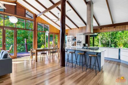 Pole Home In Paradise @ Kuranda - Accommodation NT 1