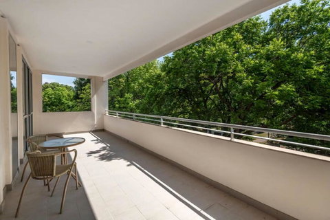 Quiet Apartment In Braddon ACT - Accommodation NT 0