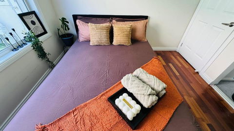Premium Bedroom In Melbourne - NT Tourism 2