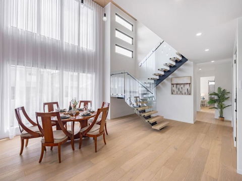 Prestige And Elegance 5BR House W Pool Rochedale - Accommodation NT 1