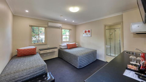 Prince Of Wales Hotel Gulgong - NT Tourism 0