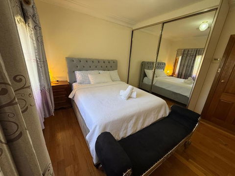 Private House - Accommodation NT 0