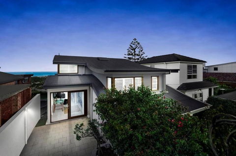 Pure Magical Views - Ocean Views - Accommodation NT 2