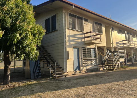 Q Lux Inn Emerald - Accommodation NT 2