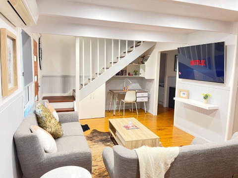 Quiet, Cozy And Calm 3 Bedroom House. - Accommodation NT 0