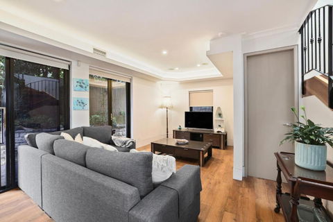 Ra Wonga - Queenscliff Beach House - Accommodation NT 2