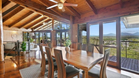 Rainforest Treehouse Sanctuary - With Ocean Views - Accommodation NT 2
