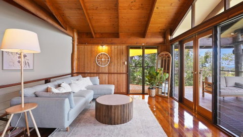 Rainforest Treehouse Sanctuary - With Ocean Views - Accommodation NT 3