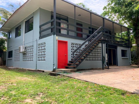 Red Door Cottage - Accommodation NT 1