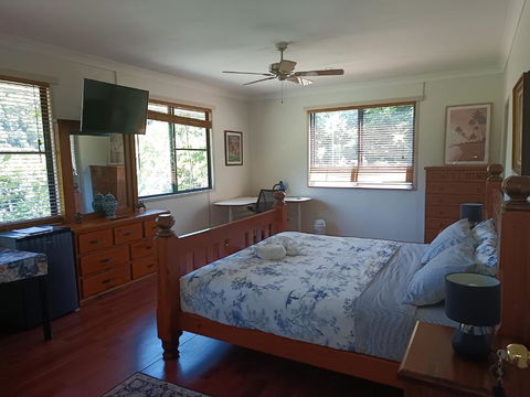 Quand0ng Valley Inn - The Hidden Waterfall Family Retreat - Accommodation NT 0