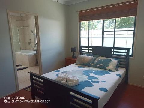 Quand0ng Valley Inn - The Hidden Waterfall Family Retreat - Accommodation NT 3