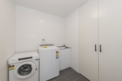 Astra Apartments Newcastle (Broadmeadow) - NT Tourism 3