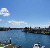 Attached Self Service Waterfront Whole Villa - Sydney - NT Tourism
