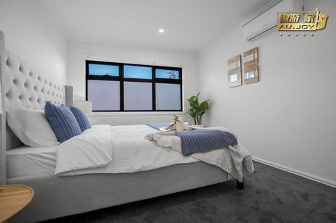 AU.JOY 3 Bed Townhouse Burwood 3 - NT Tourism 0