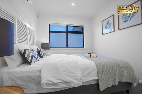AU.JOY 3 Bed Townhouse Burwood 3 - NT Tourism 3