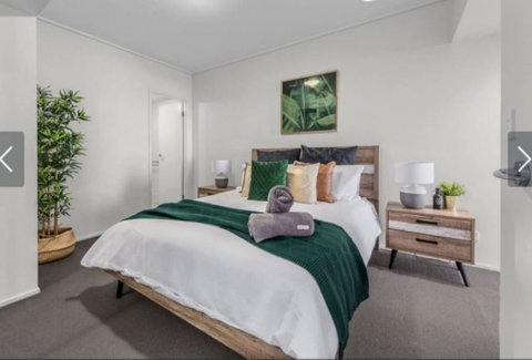 AU1 - Long Stay W Balcony RiverViews Fast WiFi - Accommodation NT 2