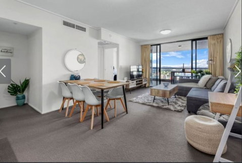 AU1 - Long Stay W Balcony RiverViews Fast WiFi - Accommodation NT 1