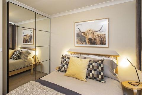 Avalanche 6 - Sophisticated Style &modern Comfort With A Central Location - NT Tourism 0