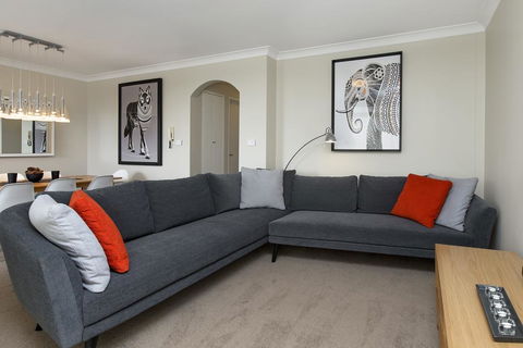 Avalanche 6 - Sophisticated Style &modern Comfort With A Central Location - NT Tourism 1