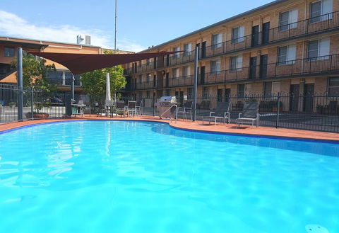 AZA Motel - NT Tourism 0