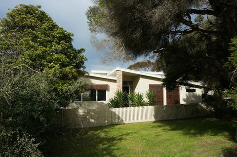 Baillieu Breeze - Accommodation NT 1