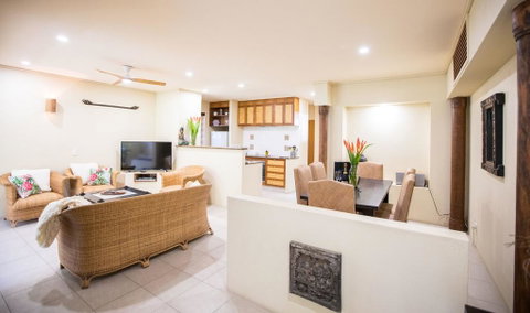 Bali Beach Villa - Port Douglas - Accommodation NT 2