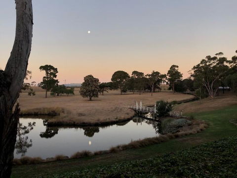 Barunah Plains Homestead - 10 Bedrooms - Sleeps 22 - NT Tourism 1