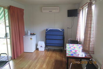 Batchelor Holiday Park with Accommodation NT