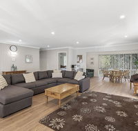 Bay Serene 15 Mistral Close