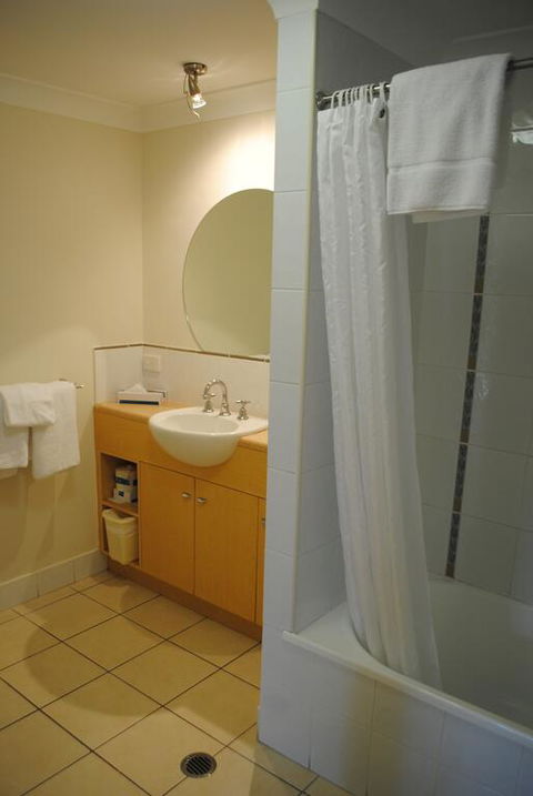 Bay Village Tropical Retreat & Apartments - Accommodation NT 3