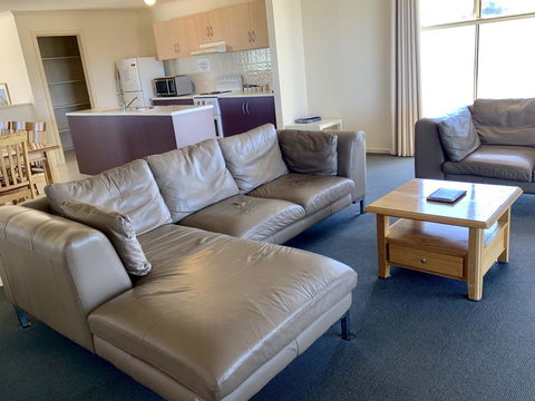 Bayview Beach House Apartment No 2 - Accommodation NT 1