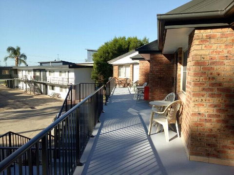 Beach Drive Motel - NT Tourism 1
