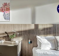 BEACH LOCATION STUDIO // CLOVELLY 1 - NT Tourism