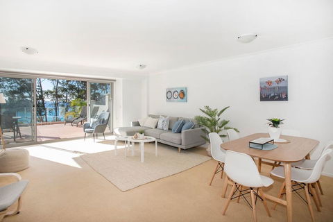 Beach Side Holiday Apartment - NT Tourism 1