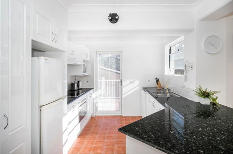Beach Side Holiday Apartment - NT Tourism 2