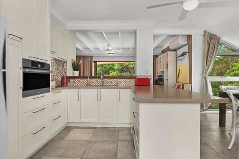 Beachfront 7 Penthouse - Sawtell, NSW - NT Tourism 3