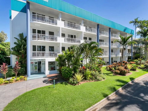 Beachfront Apartment Agincourt Clifton Beach - Accommodation NT 2