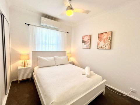 Renovated Queenslander - Upstairs 2km To Stadium - Accommodation NT 3