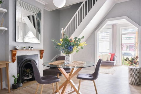 Redfern Classic Terrace - Parking And Balcony - Accommodation NT 0
