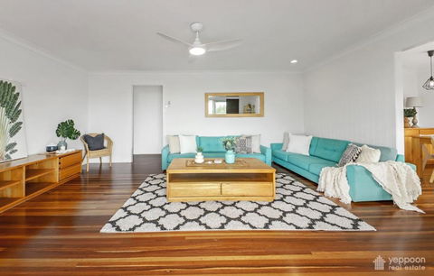 RELAX @48 CLOSE TO BEACH Sleeps 7 - Accommodation NT 3