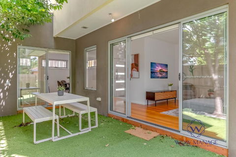 Relaxing Getaway Oasis With Patio In Charming Kew - Accommodation NT 1