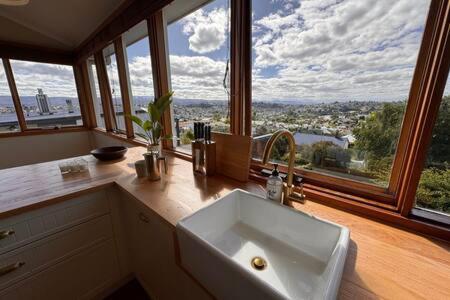 Renovated Cottage Near Cataract Gorge Launceston - NT Tourism 2