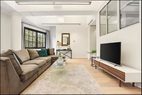 Renovated Warehouse Conversion In Heart Of Sydney - Accommodation NT 1