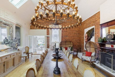 Rent Your Own Historic Hotel For Holidays & Events - NT Tourism 1